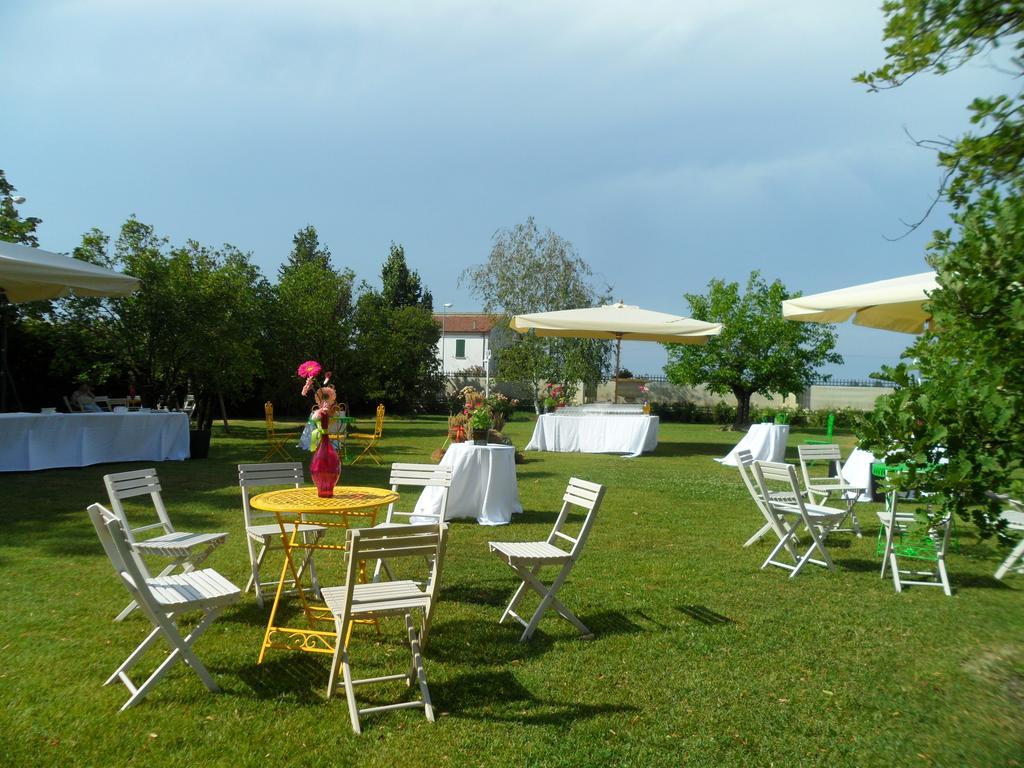 Relais Villa Roncuzzi Russi Kültér fotó