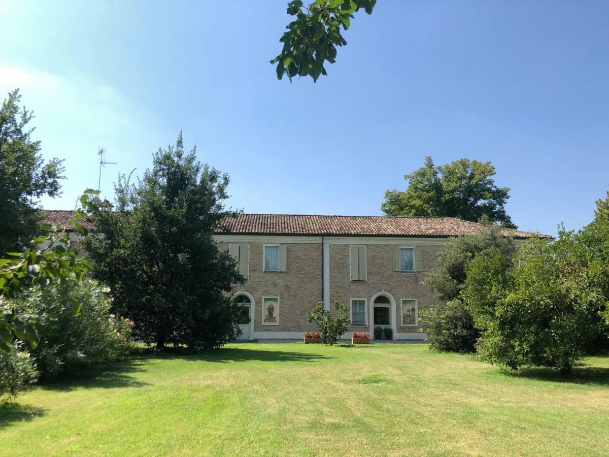 Relais Villa Roncuzzi Russi Kültér fotó